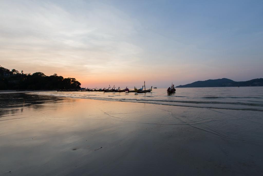 Patong Swiss Hotel Beach Front Phuket Ngoại thất bức ảnh