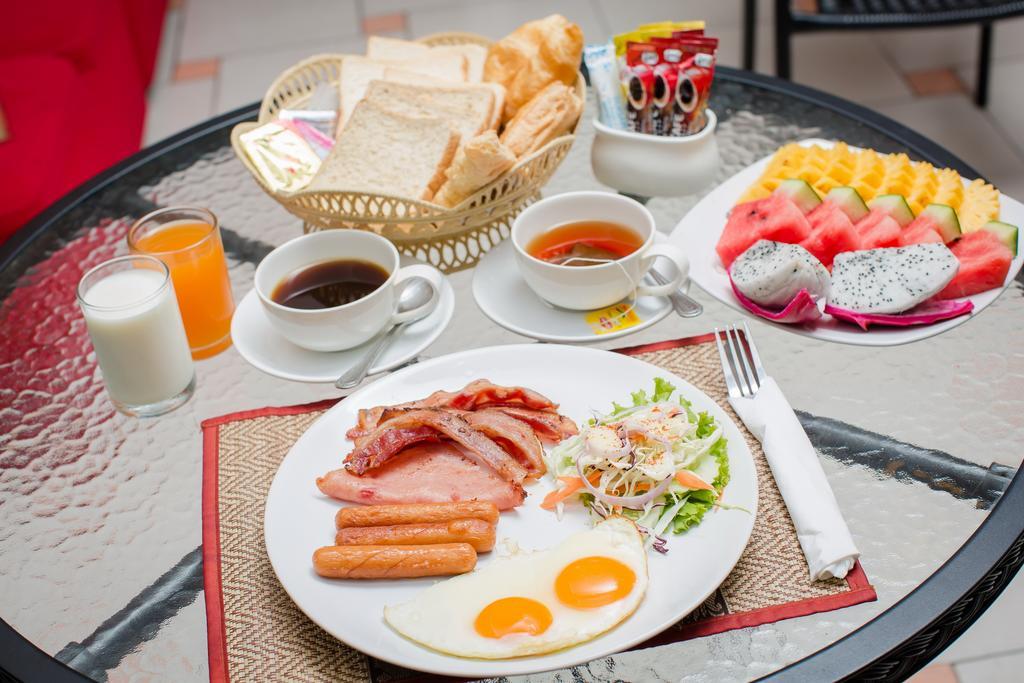 Patong Swiss Hotel Beach Front Phuket Ngoại thất bức ảnh