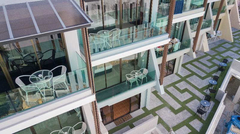 Patong Swiss Hotel Beach Front Phuket Ngoại thất bức ảnh